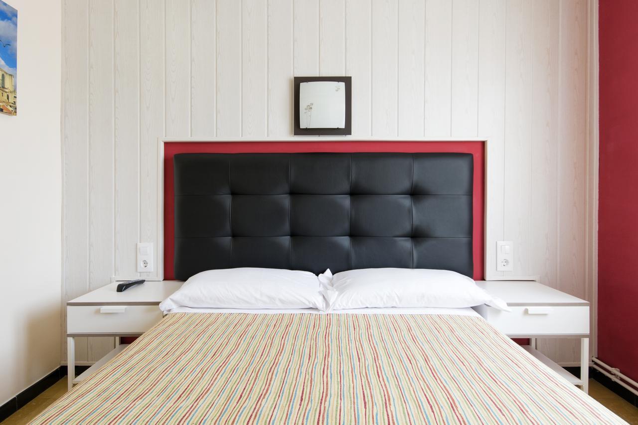 Hostal Fabrellas กัลเดส เด มาลาเวยา ภายนอก รูปภาพ