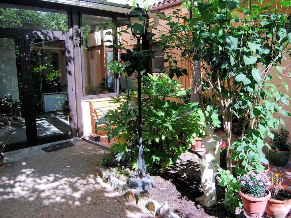 Hostal Fabrellas กัลเดส เด มาลาเวยา ภายนอก รูปภาพ